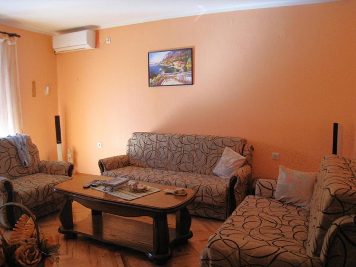 Apartment Stana Petrovac Extérieur photo